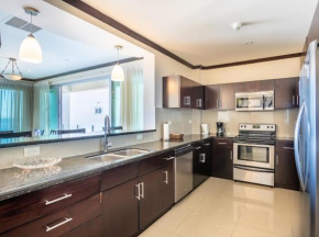 Beachfront Diamante del Sol 601S